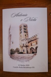 Libretto chiesa per matrimonio con disegno stilizzato | organizzatrice eventi Siena Toscana